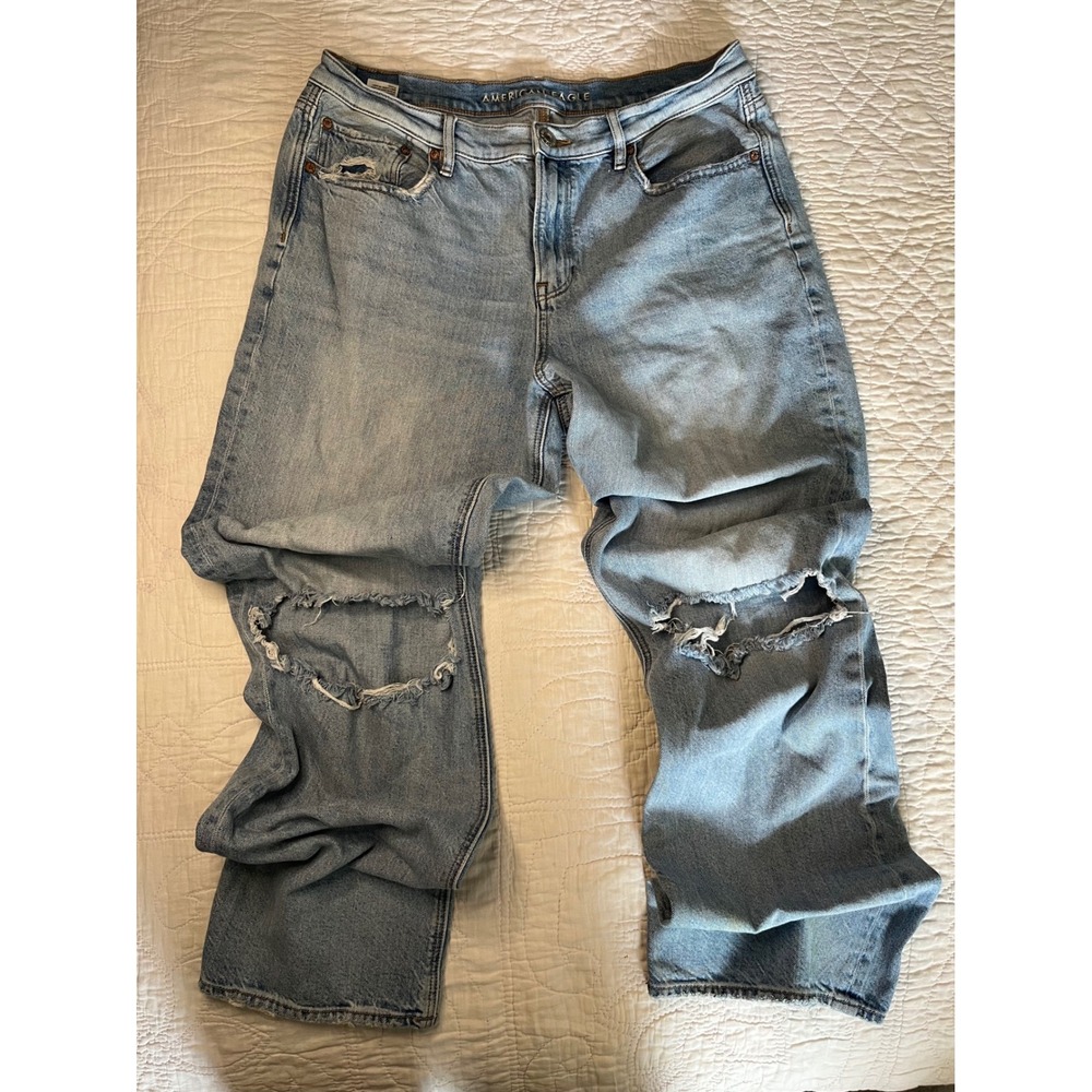 American Eagle Baggy Straight Distressed Jeans Light Wash Size 14 Long Womens